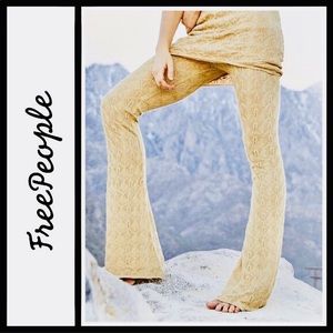 🔸Free People🔸〰️metallic〰️ gold knit pants